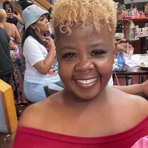 Meet your Posher, Kiota